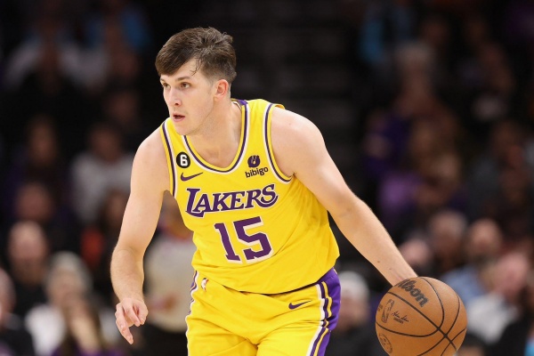 3500万续约赌局!里夫斯东契奇适配度成湖人生死考题,挡拆默契藏答案 3500万续约赌局!里夫斯东契奇适配度成湖人生死考题,挡拆默契藏答案